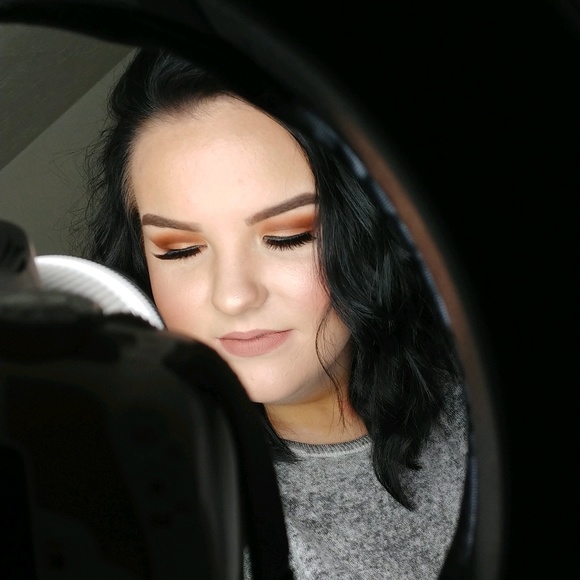 Meet your Posher, Caitlyn - Picture 1 of 1